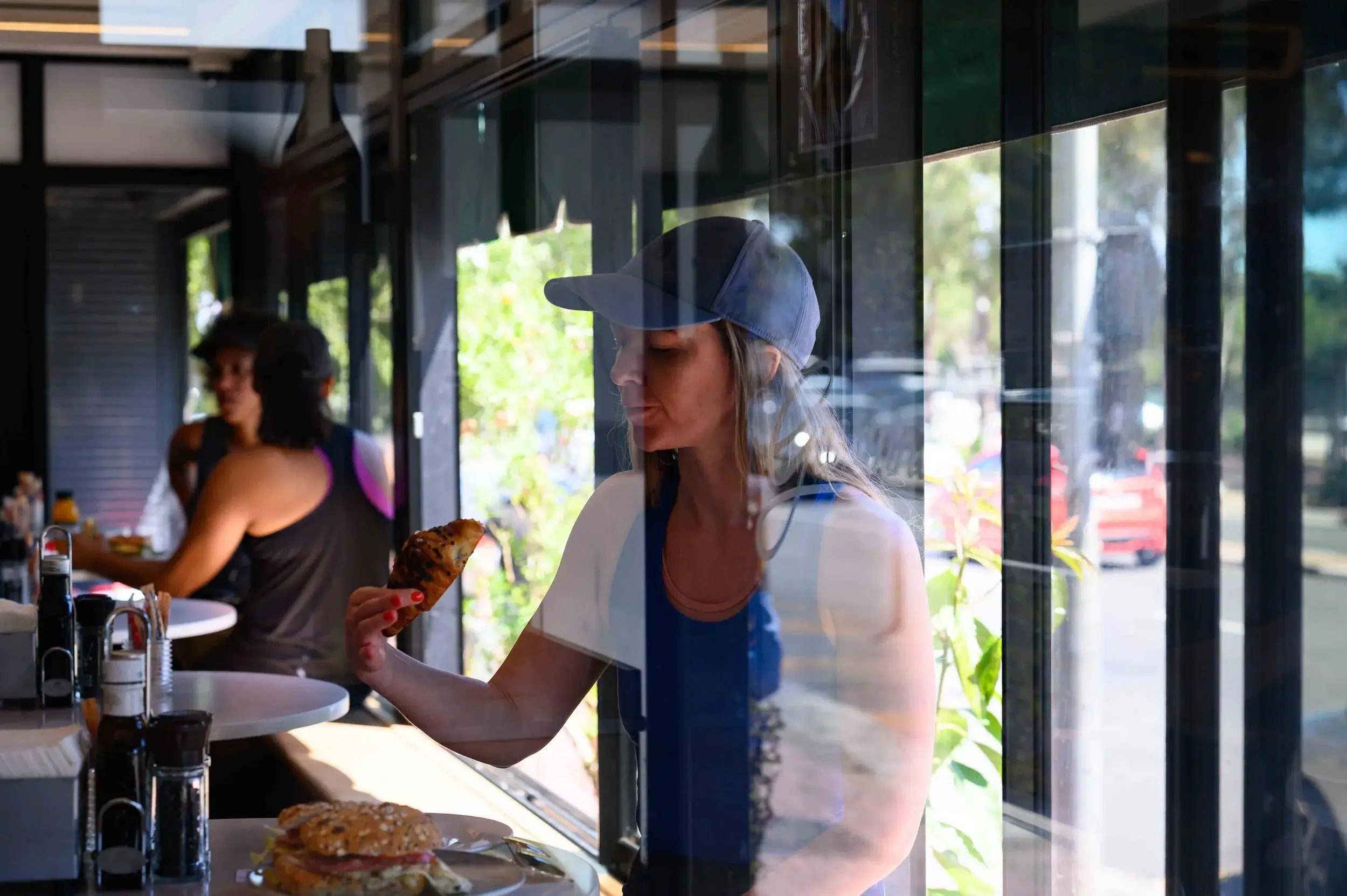 Giovanni's Deli, Green Point