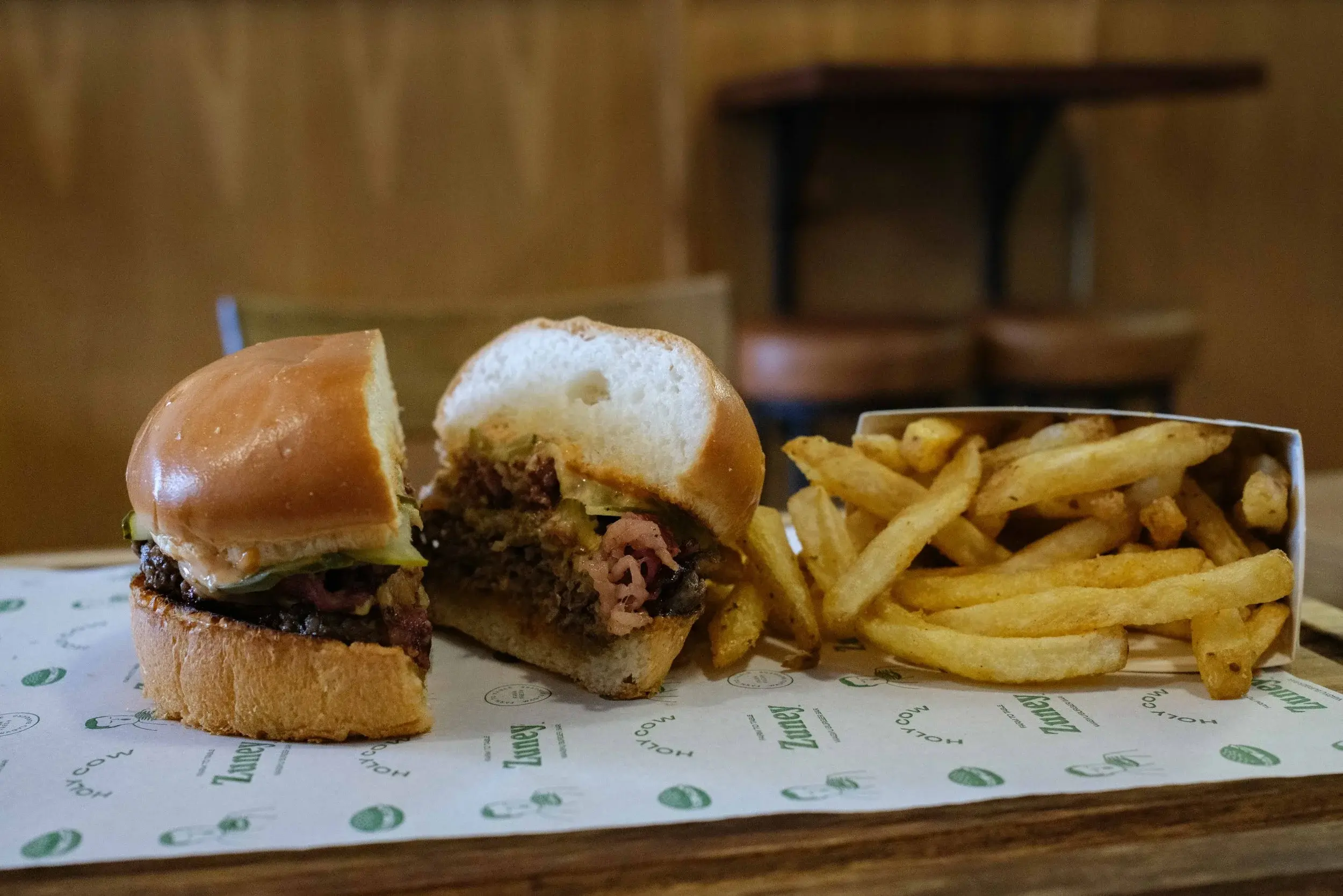 Zuney Burger, Gardens